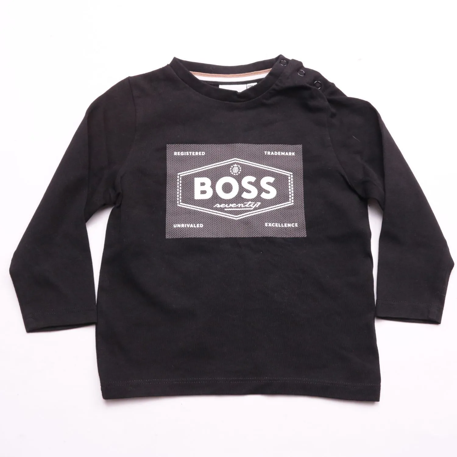 Чёрный лонгслив BOSS с принтом, размер 86 см (18 мес.)